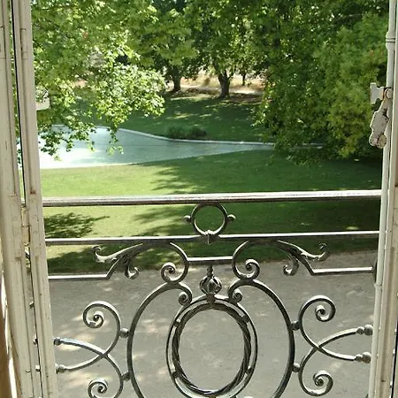 Chateau De Valmousse Lambesc