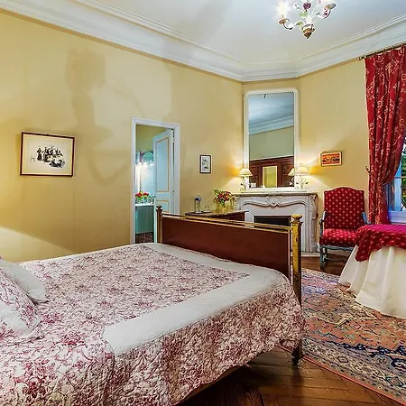 Bed and breakfast Chateau De Valmousse